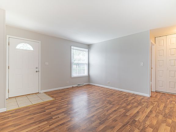 5th image of 1263 Prairie Ave Unit A