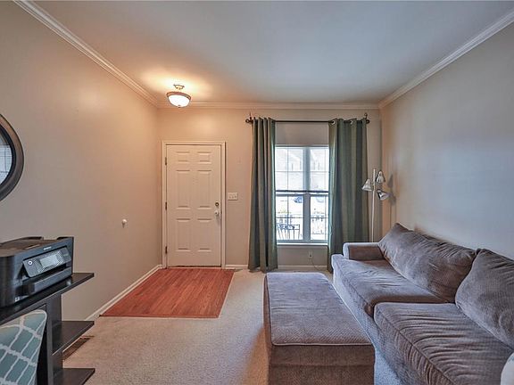 5th image of 21 Willow Dr