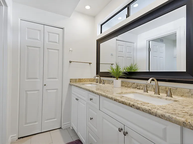 17 Segura — Photo 11