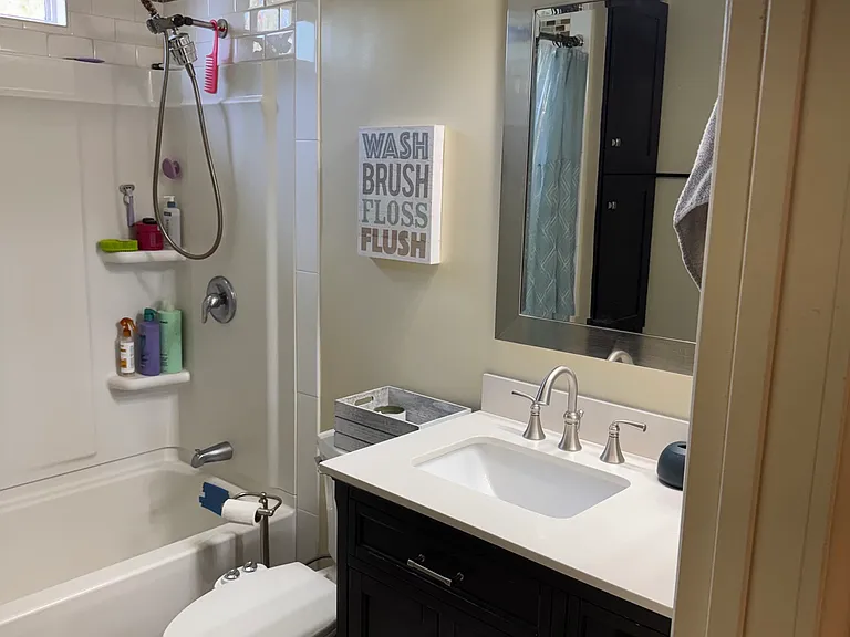 221 Wesley Ave #221 — Photo 6
