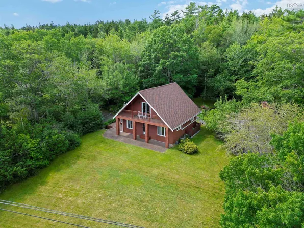 1558 Highway 329, Birchy Head, NS B0J 1T0
