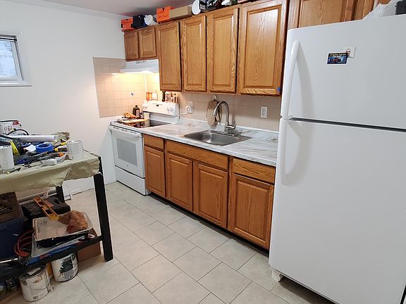 2nd image of 52 4th St