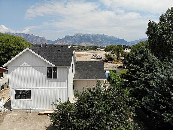 Gorgeous Mountain Views!