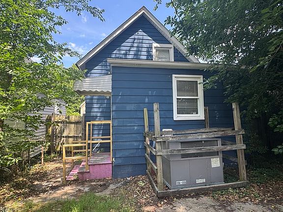 2nd image of 20 Dewey St