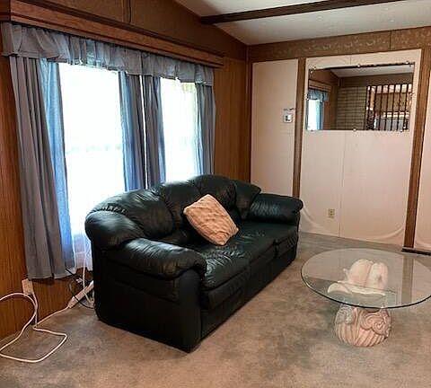 5th image of 5419 Barhydt Ave