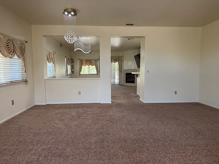 1947 Expedition Way — Photo 3