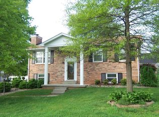 121 Hurstland Dr, Bardstown, KY 40004