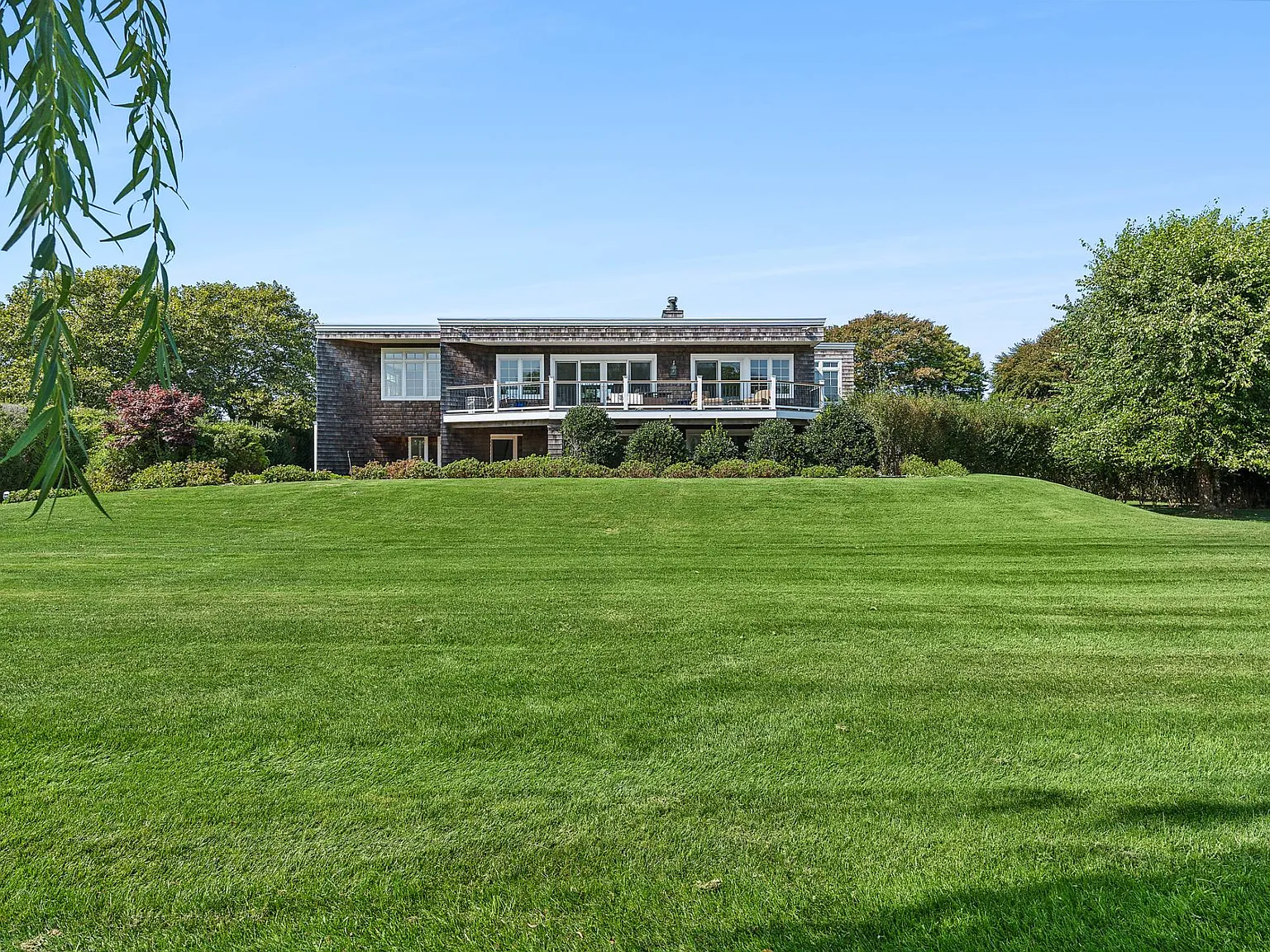Bridgehampton South - One Block to Ocean — Photo 2