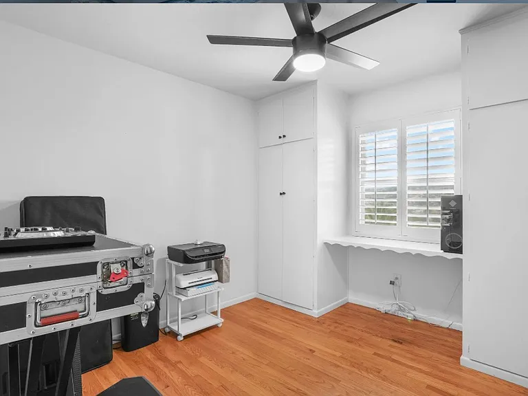 1357 Cornwall St — Photo 5