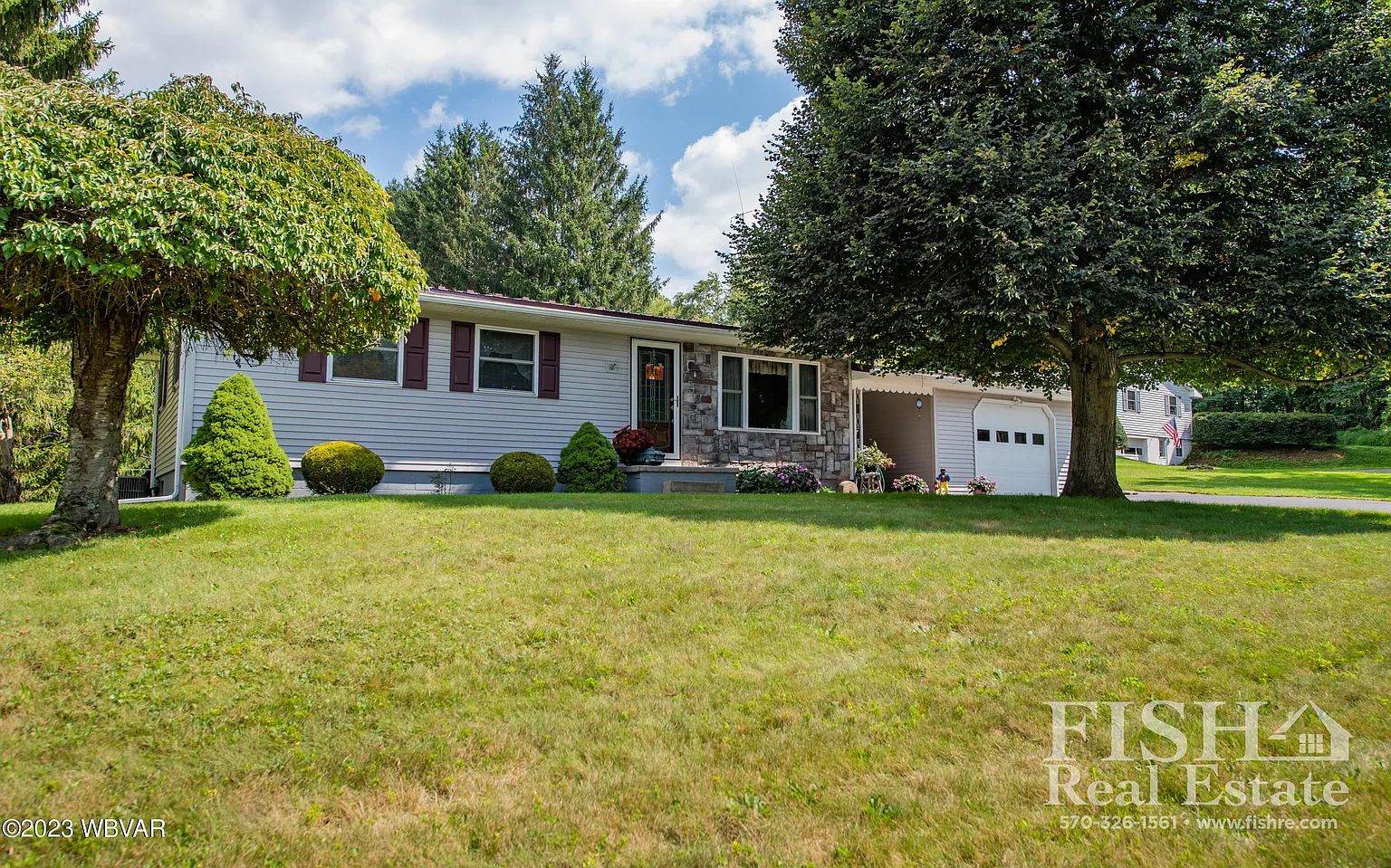 363 Johnson Dr photo 1