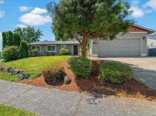 1639 SW 8th Dr, Gresham, OR 97080