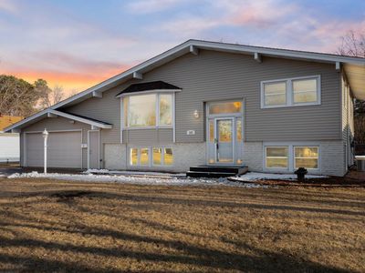 325 10th Ave SW, Cambridge, MN, 55008