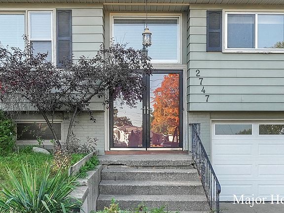 3rd image of 2747 Frederick Ave NW