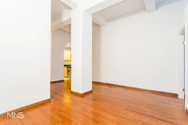 Rented by MNS Marketing | media 2