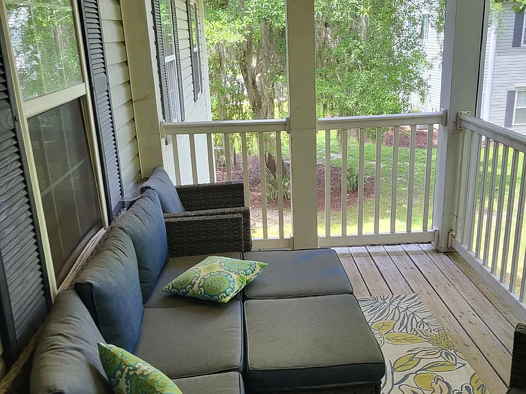 407 S Elgin Ct — Photo 18