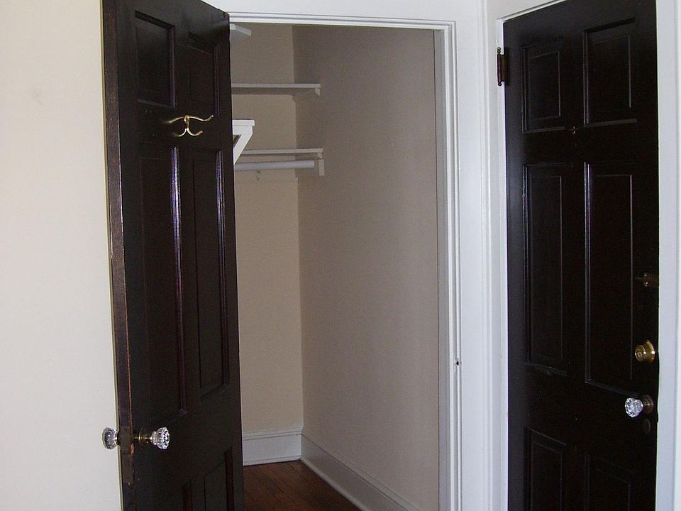 2nd image of 610 E North St APT 9