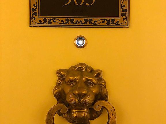 Door opens to Magnificent View