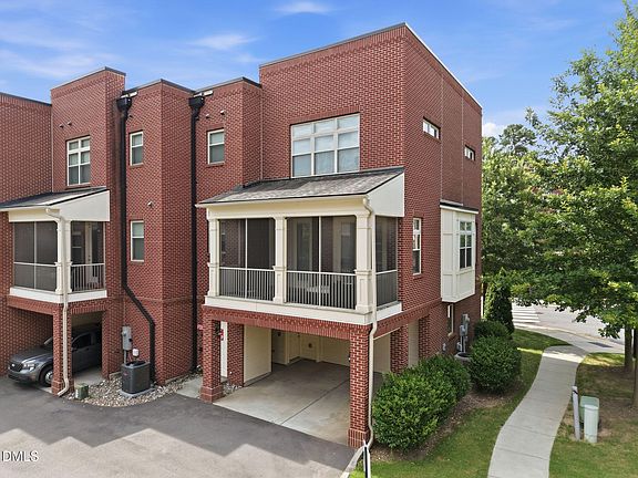 4th image of 2430 Campus Shore Dr Unit 104