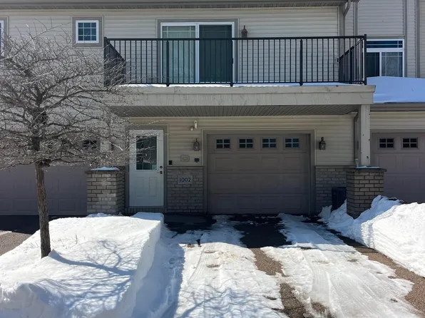 1002 Mallard Way, Marinette, WI 54143