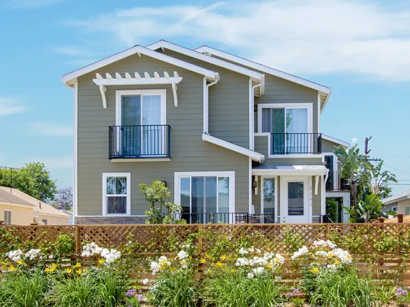 8343 Dunbarton - Short Term Leases Available , Newer*4 Bd*3ba*Townhome*Private Yard*Washer/Dryer*, 8341-8343 Dunbarton Ave, Los Angeles, CA 90045