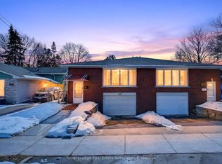 503 Stone Church Rd W, Hamilton, ON L9B 1A5