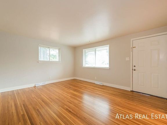 5th image of 4032 N Kalamath St