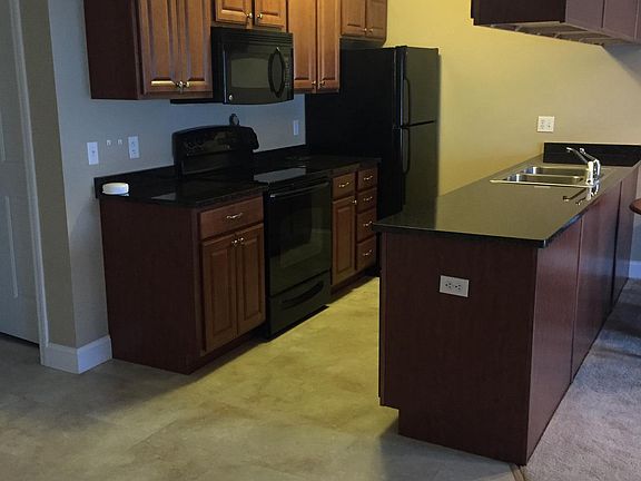 3rd image of 2836 Suncrest Village Cir