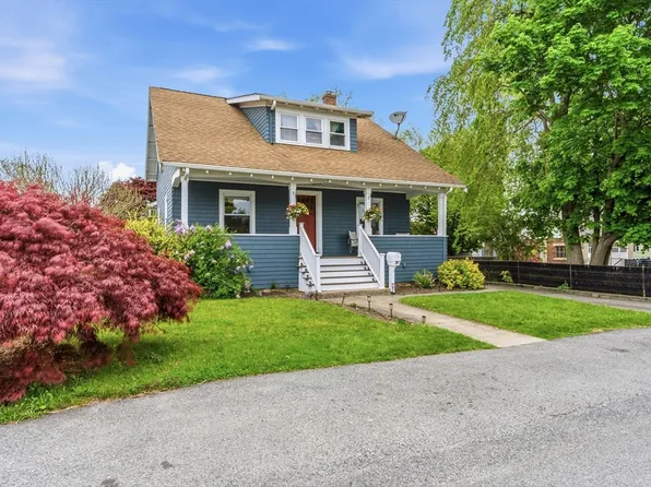 48 Thelma Ave, Somerset, MA 02726