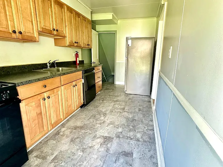 8318 Loch Raven Blvd — Photo 13