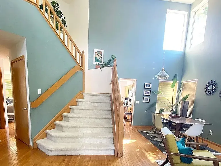 310 Mercator Ave — Photo 9