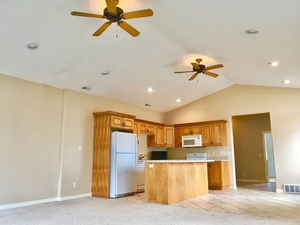 2862 E Casto Ln, Salt Lake City, UT 84117
