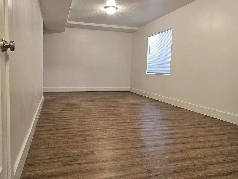 8814 Daisy View Ln — Photo 15