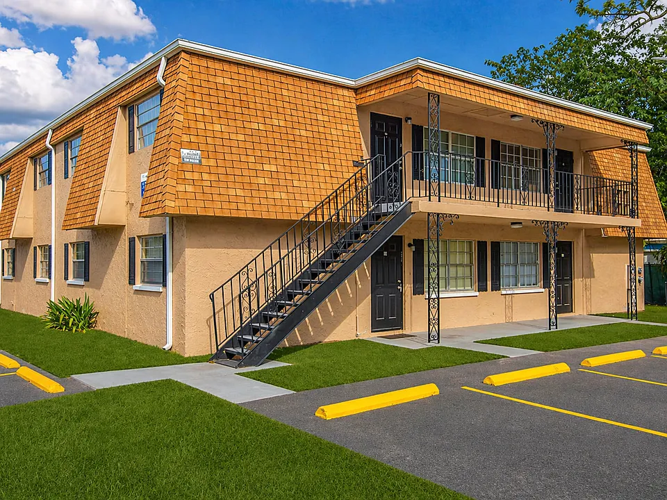Uptown Villas 22