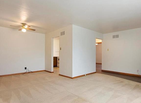 4th image of 10840 Saint Henry Ct