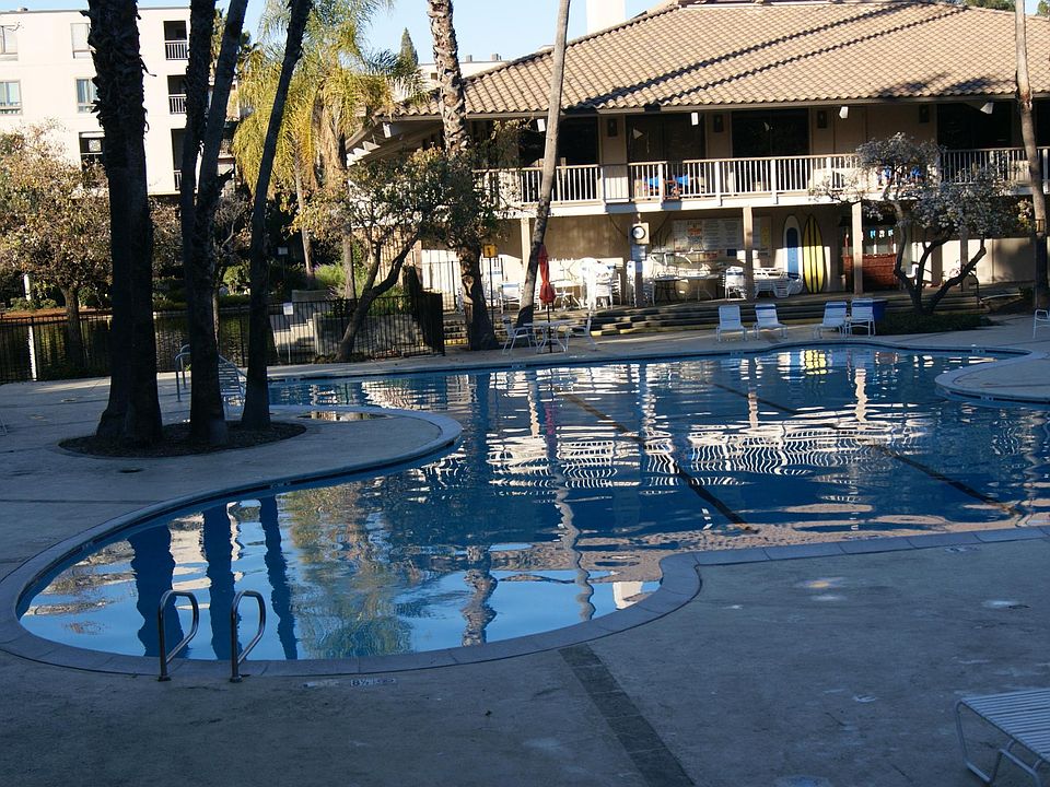 1st image of 430 N Civic Dr APT 303