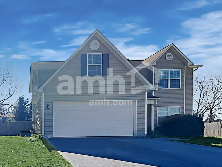 4449 Oakbank Ln — Photo 1