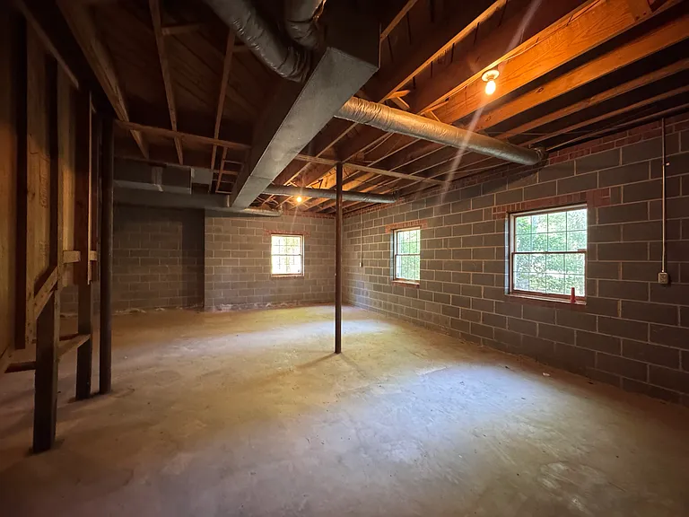 603 Shannon Rd — Photo 39
