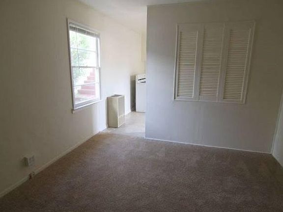 5th image of 234 N Hollywood Way