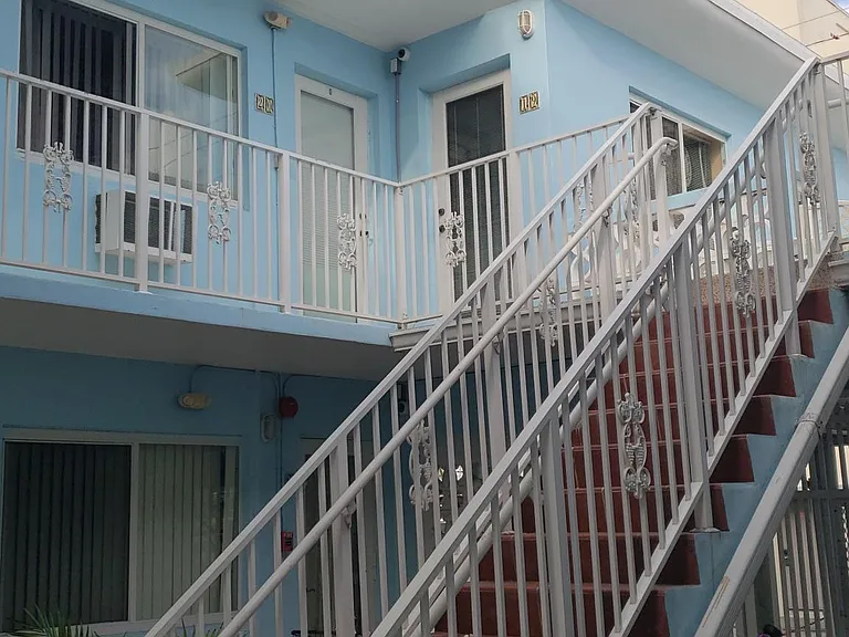 401 Collins Ave #20 — Photo 30