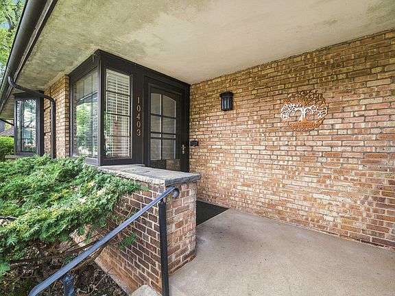 3rd image of 10403 S Talman Ave