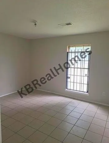 2226 Durham Ave — Photo 12