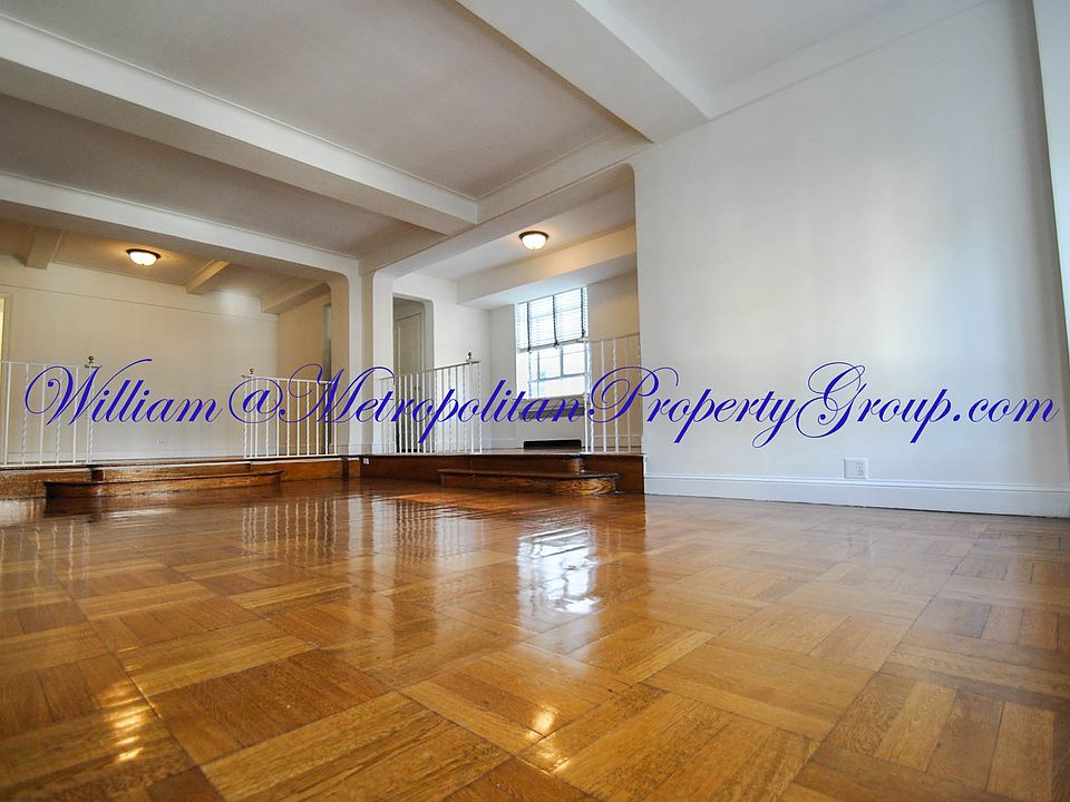 Large Living Room 