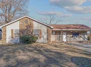 1320 N Lee Cir, Blytheville, AR 72315