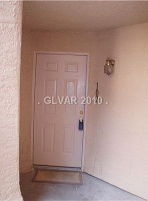 3rd image of 5012 S Rainbow Blvd Unit 102