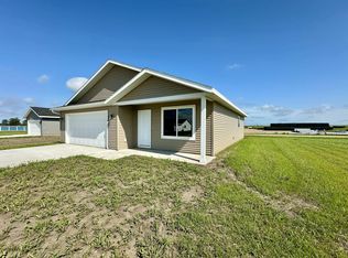 513 Jesse Ave N, Hayti, SD 57241