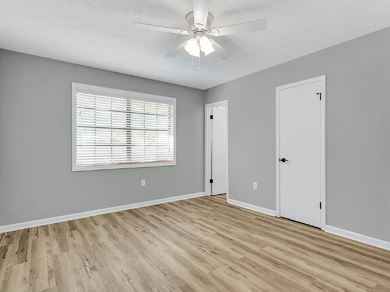 13 Oxford Ct — Photo 26