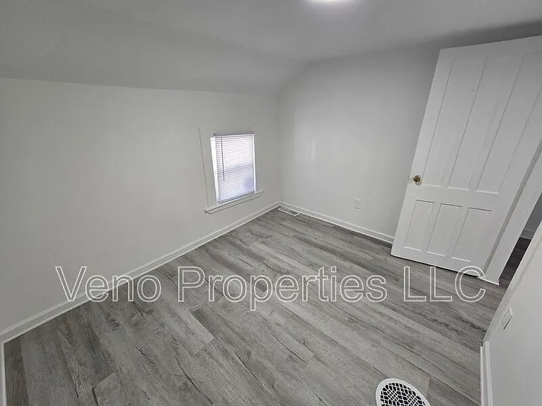 133 Bay St #A — Photo 25