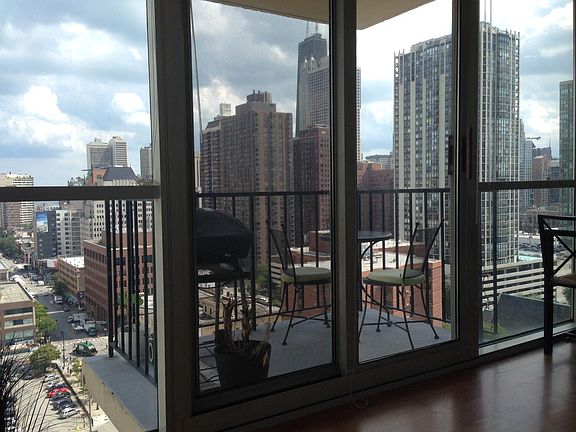 4th image of 1212 N Lasalle St #1902