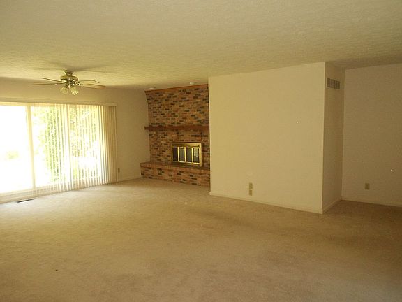 5th image of 991 E County Road 250 N