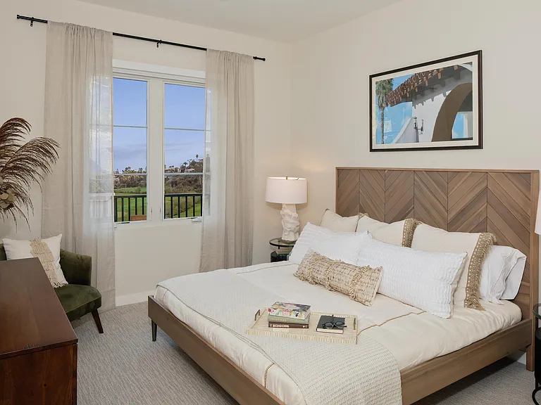 Everleigh San Clemente- 55+ Active Adult Apartment Homes — Photo 13